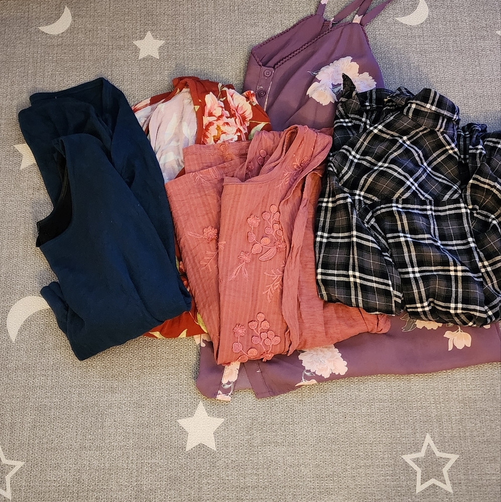 Torrid lot set bundle of tops size 1